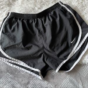 Nike Tempo Shorts Dri-Fit Black and White Embroidered Logo Lined Size S